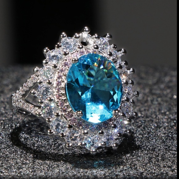 925 Silver Aquamarine Gemstone LUXURY Ring - Picture 3 of 5